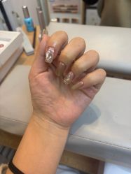 -iU美甲美睫