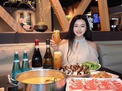 -鲜入唯煮·港式海鲜牛肉火锅(金宝街店)