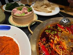 -潮火锅·麻辣牛肉火锅(观音桥方圆·LIVE店)