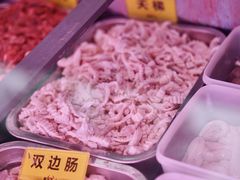 -周良天山牛杂城(天山路总店)