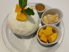 芒果雪冰-Cheevit Cheeva(Sirimangkalajarn)