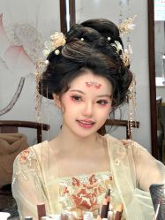 -一揽芳华汉服旗袍体验馆(拙政园店)