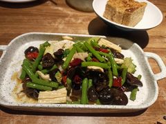 -耶里夏丽·丝路新疆菜·清真食品(徐汇南丹东路臻选店)