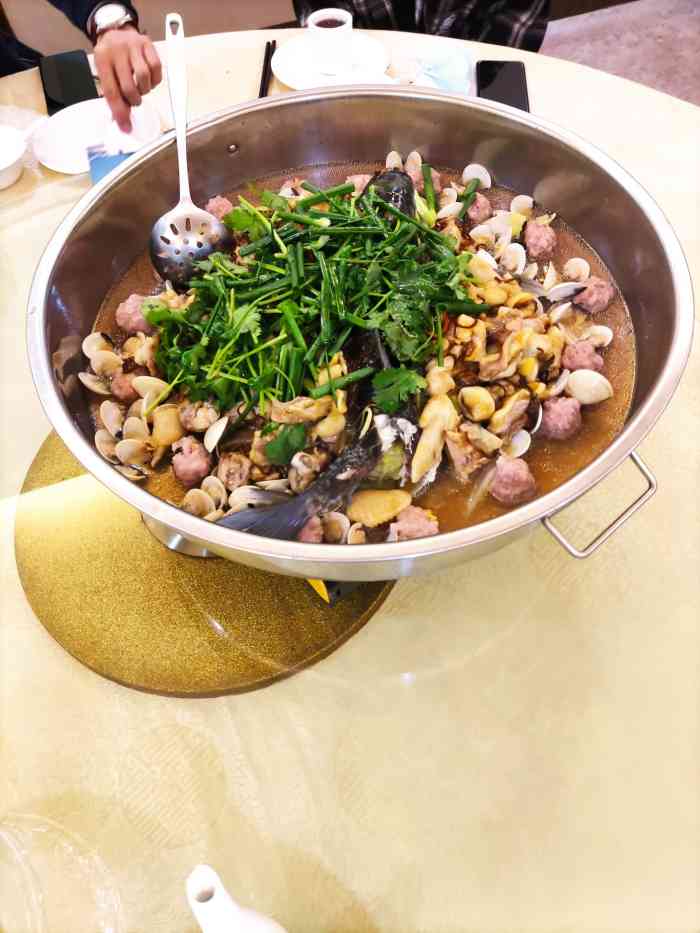 海三渔邨-"第一次来吃,店特别大,整体效果还可以."-大众点评移动版