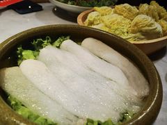 -尚尚仙·酸汤猪手·猪肚鸡火锅(华联万柳购物中心店)