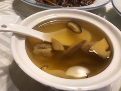 鲜菌例汤-上海年代·浙菜家烧·小海鲜(水上东路店)