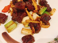 山菌葱爆雪花牛肉-尚一汤·粤菜海鲜(环球港店)