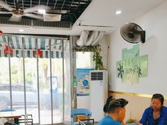 -老何家后安粉·糟粕醋海鲜火锅(三亚湾椰梦长廊店)