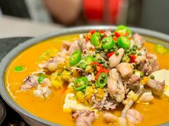 -龙巢盱眙龙虾·牛蛙·烧烤宵夜(八卦岭店)