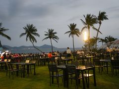 -JW万豪厨房餐厅·滨海草坪烧烤·海鲜·海景(三亚绿发山海天JW万豪酒店)