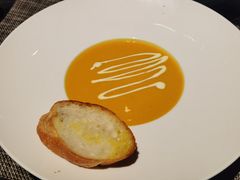 香浓奶油南瓜汤-喜洲吧·江畔老船厂·庭院餐厅(喜临院店)