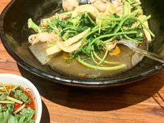 -万记麻辣烫国展总店