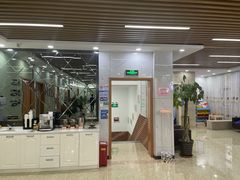 -茂菊口腔连锁(浦东南路店)