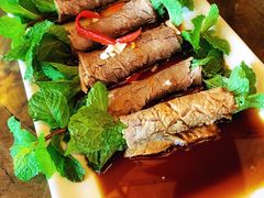 -云海肴·汽锅鸡·云南菜(天山百盛优客店)