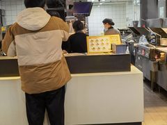 -麦当劳(世界城广场店)