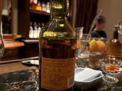 -DM Distiller & Mixologist Whisky Cocktail Bar