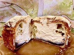 豆乳麻薯奶油瀑布包-好利来(光华中心店)