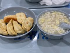 -天天锅贴王(迎凤街店)