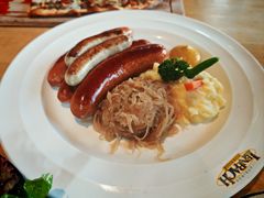 -LENBACH兰巴赫西餐啤酒坊(大连东港店)