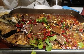 Grilled Fish with Sour Cabbage Flavor