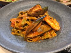 海鲜自制菠菜宽面-G+KITCHEN(龙湖狮山天街店)