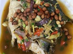 -覃记海鲜美食餐厅