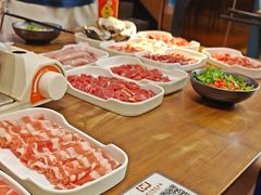 -天成·潮州牛肉脆肉鱼生蚝自助火锅