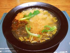 -八月美食小馆(银泰城总店)