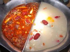 -湊湊火锅·茶憩(新中关购物中心店)