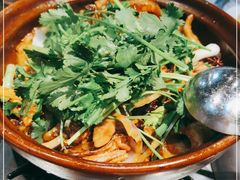 -胡须佬鸡煲四季火锅(海雅缤纷城店)