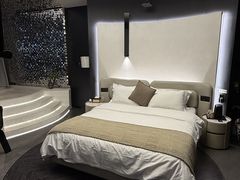 -Yolo私汤温泉设计师酒店(重庆南滨路店)