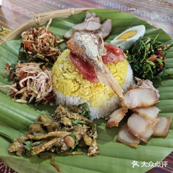 爱华美味手抓饭户撒过手米线(总店)
