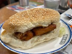 特大猪扒包-金华冰厅