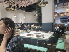 大堂-贵府酸汤牛肉火锅·贵州老字号(飞山街店)