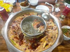 -金鼎雪山牦牛杂火锅(理县总店)