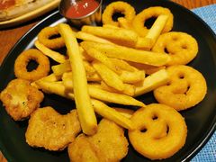 脆炸拼盘-摇滚披萨(长春街店)