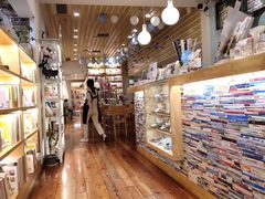 -猫的天空之城概念书店(景德镇陶溪川店)