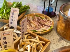 -阿婆情腊排骨火锅(金虹路店)