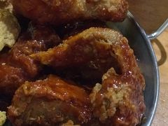 -BHC炸鸡(明洞总店)