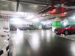 -龙湖虹桥天街-停车场