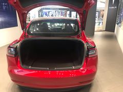 -TESLA 特斯拉(上海太古汇体验店)