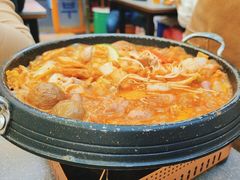 -豚妈妈汤饭·部队锅(南京东路店)