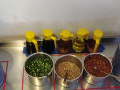 -包整·丝娃娃(一览甲秀楼风景店)