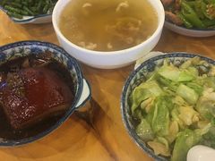 -郭巨人农家食堂(南部商务区店)