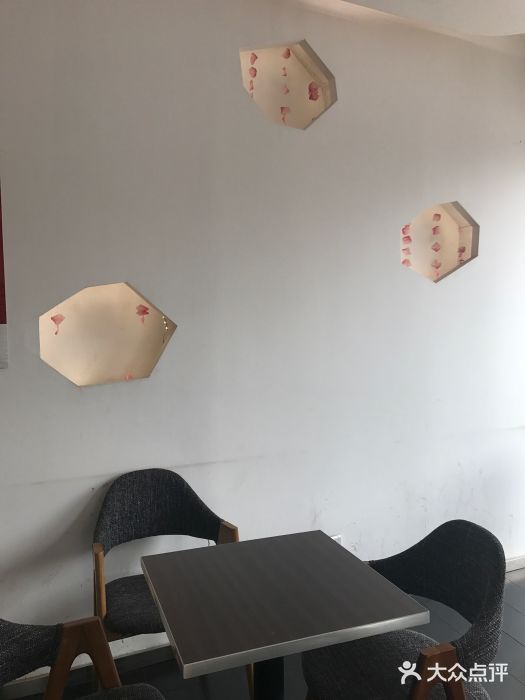 好利来(西美花街店)图片