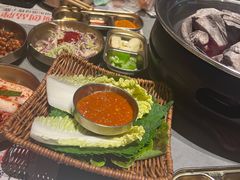 -草家酱蟹炭火烤肉店(珲春南路一店)