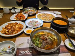 -青瓦餐厅·生鱼片·韩园烤肉(西塔店)