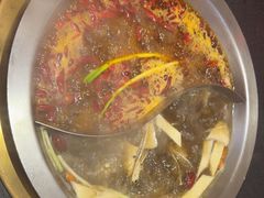 -沸炉重庆老火锅(军事博物馆店)