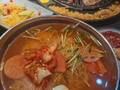 -七甲山烤肉(长白山奇石山珍根艺一条街店)