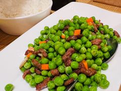 牛肉豌豆粒-渝信川菜 · 川味家常菜(财富购物中心店)